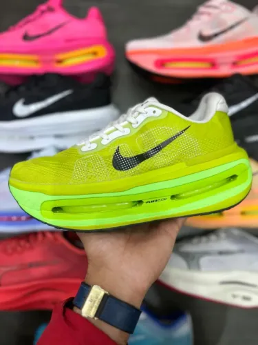 Tênis Nike Vomero