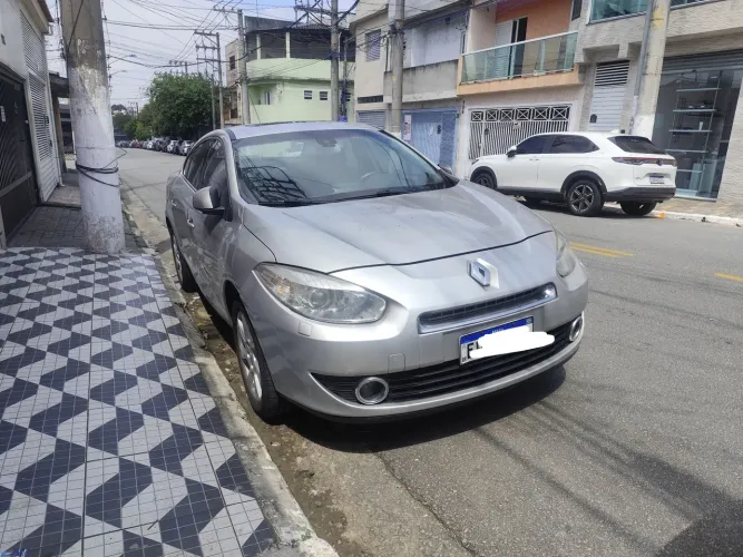Renault Fluence Sedan Privilège 2.0 16V Flex AUT 2011