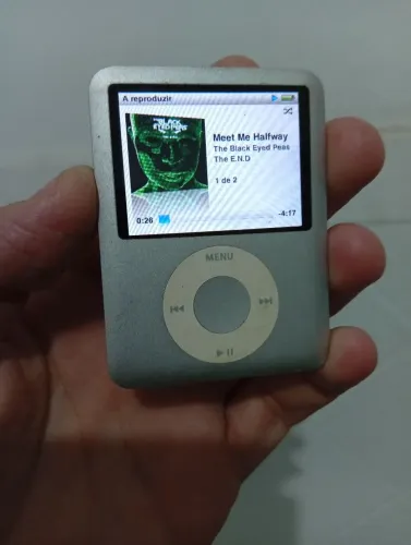 iPod Nano 3ª Geração 4GB Apple - Bateria Perfeita (Segurando Carga)