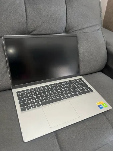 Notebook Dell inspiron 3530