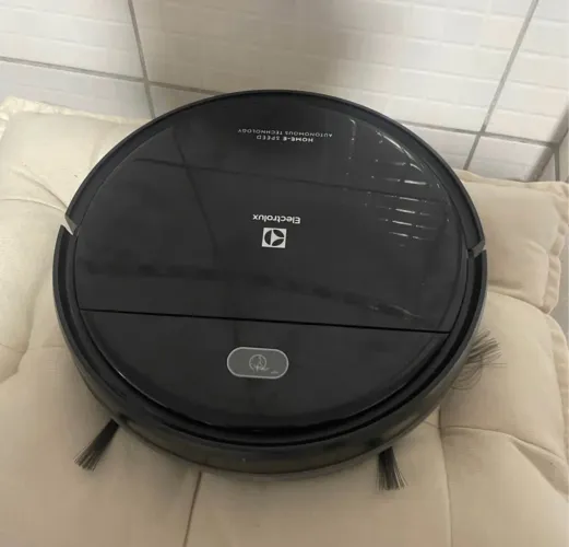Robô aspirador Electrolux Home-e Speed (ERB10).