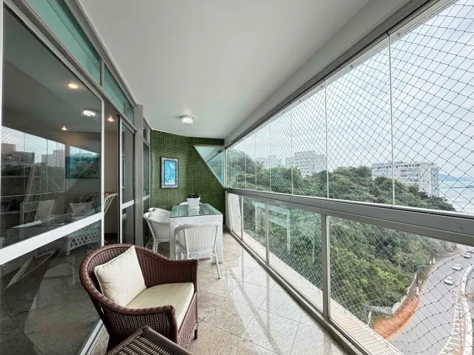 Apartamento à Venda nas Astúrias no Guarujá, SP | QVista Inteligência Imobiliária Guarujá