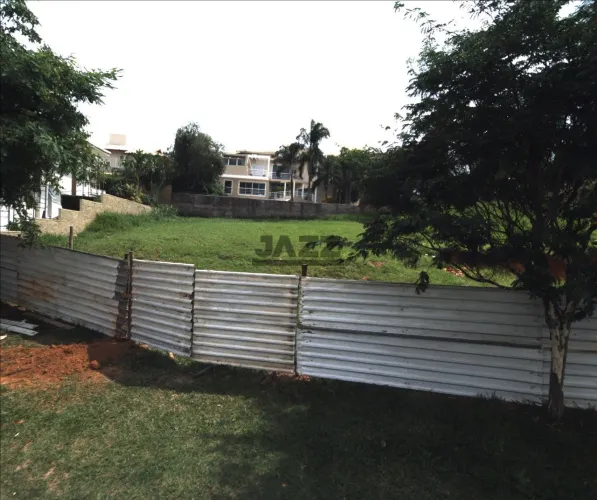 Terreno à venda 664m² no Alphaville Campinas em aclive e murado