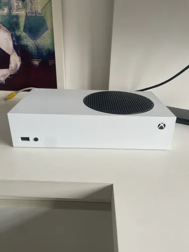 Xbox series S - Semi-novo
