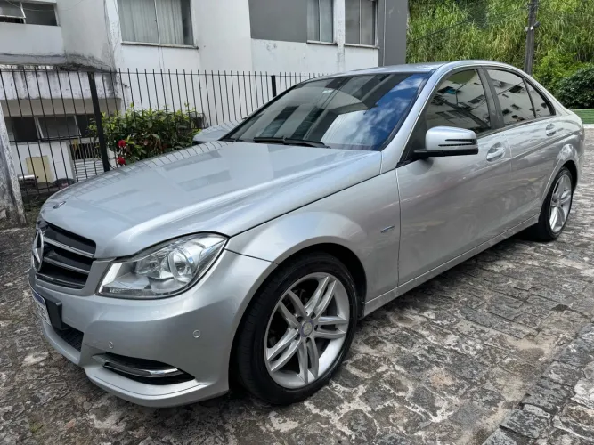 Mercedes-Benz C-180 CGI Classic 1.8 16V 156cv Aut. 2012