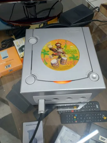 Nintendo Game Cube Edição Donkey Kong silver