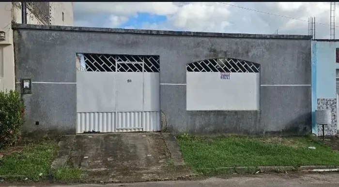 >Vendo no Cordeiro de Farias essa Casa.