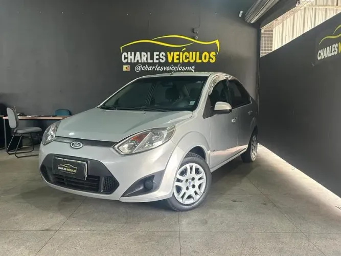 Ford Fiesta Sedan SE 1.6 8V Flex 4P 2013