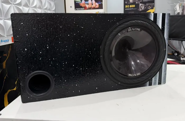 Box cm sub 12" bravox