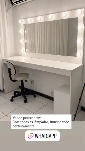 Penteadeira de maquiagem com luz