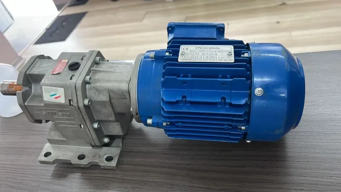 Motorredutor STM 0,5 CV - Trifásico Industrial