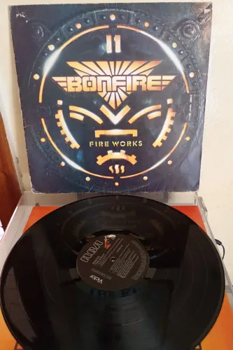Lp Bonfire - Fireworks (metal, hard, disco vinil)