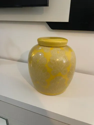Pode Decorativo em cerâmica estilo contemporâneo 