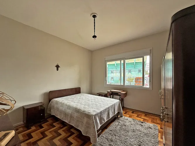 Casa com 03 quartos para Locação no bairro Juventude da Enologia em Bento Gonçalves, RS