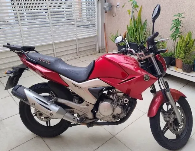 fazer Yes 250  -Vermelha - gasolina -Impecável