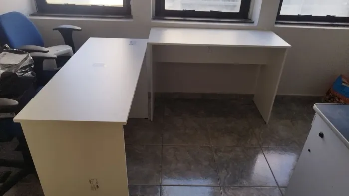 2 mesas escritório (Entrego em toda BH)