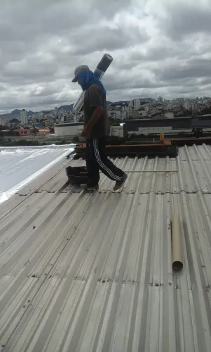 Pedreiro disponível diária ou empreitada