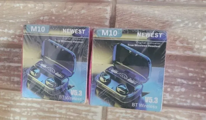Vendo 1 kit de 2 pares de fone de ouvido Bluetooth 