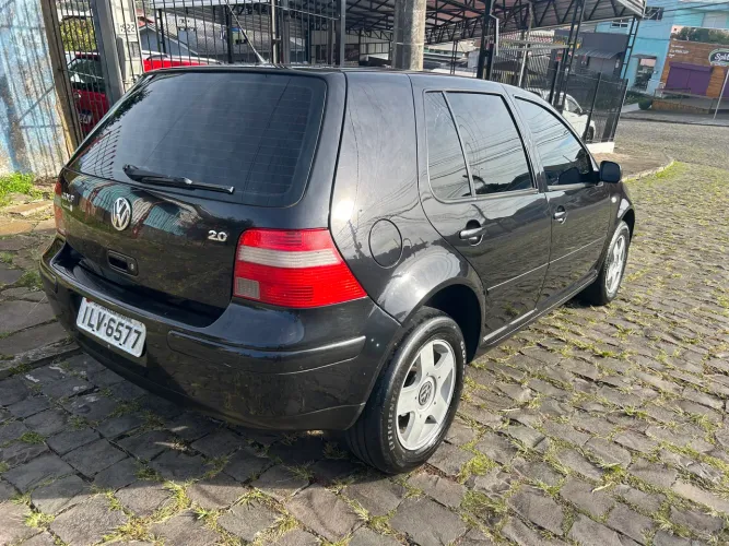 Volkswagen Golf 2.0/2.0 T. Flex Mec.(black & Silv) 2004