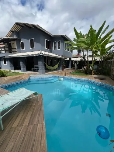 Venda ou locação de casa duplex 4/4 em Vilas do Atlântico Lauro de Freitas