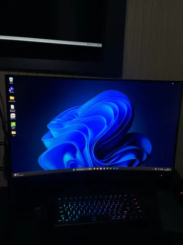 Monitor AOC Agon 32? 180hz QHD