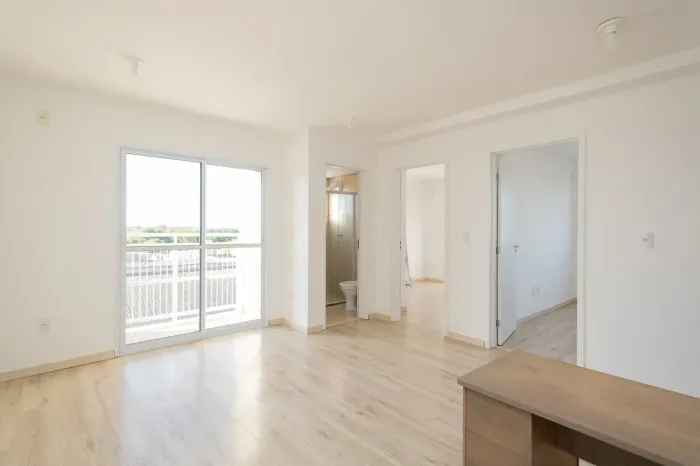 Apartamento com 2 Dormitórios para Locação no Fragata, Pelotas/RS Em Processo de Desocupa