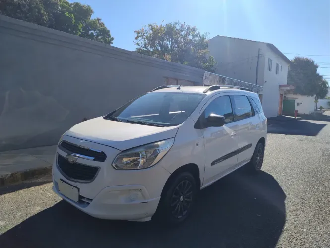 Chevrolet Spin LT 1.8 8V Econo.flex 5P Mec. 2014