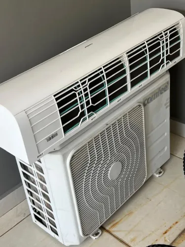 Ar Condicionado Split Comfee 18.000 BTU/h 220V