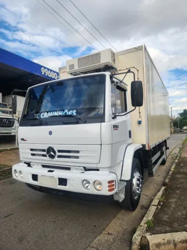 M. BENZ 1718 BAÚ REFRIGERADO  |  2011/2012