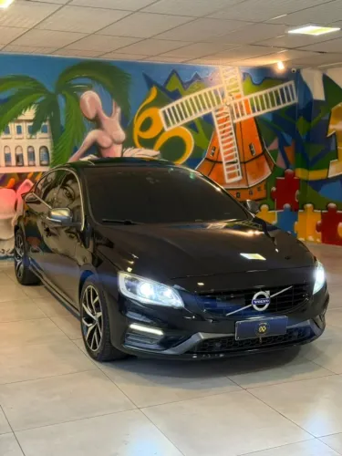 Volvo S60 T-6 R-design 2.0 306cv FWD 4P 2017