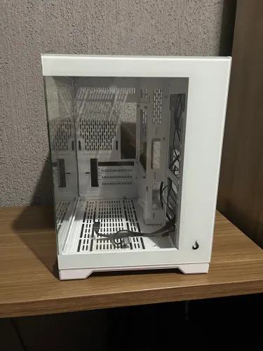 Gabinete branco mini da Rise Mode