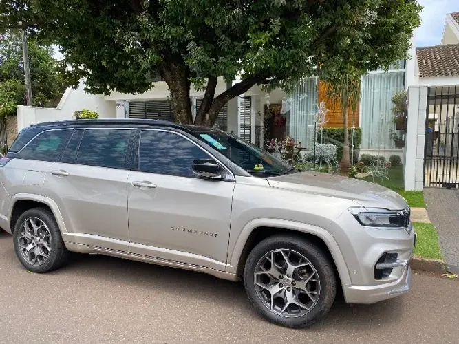 Jeep Commander Overland T270 1.3 TB Flex AUT 2023
