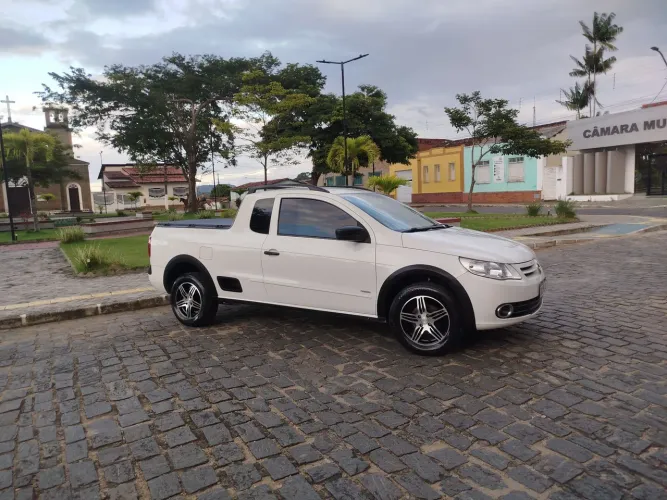 Volkswagen Saveiro 1.6 MI Total Flex 8V CE 2013