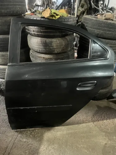 PORTA TRASEIRA ESQUERDA CHEVROLET PRISMA 2013/2019
