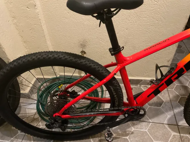 Vendo bicicleta aro 29 trek toda chimano 10 velocidade 