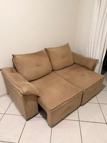 Vendo sofá retrátil 2 lugares.