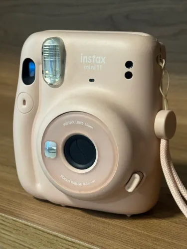 Câmera Instax Mini 11 - Desapego