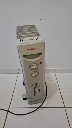 Aquecedor a óleo Mondial 1500w