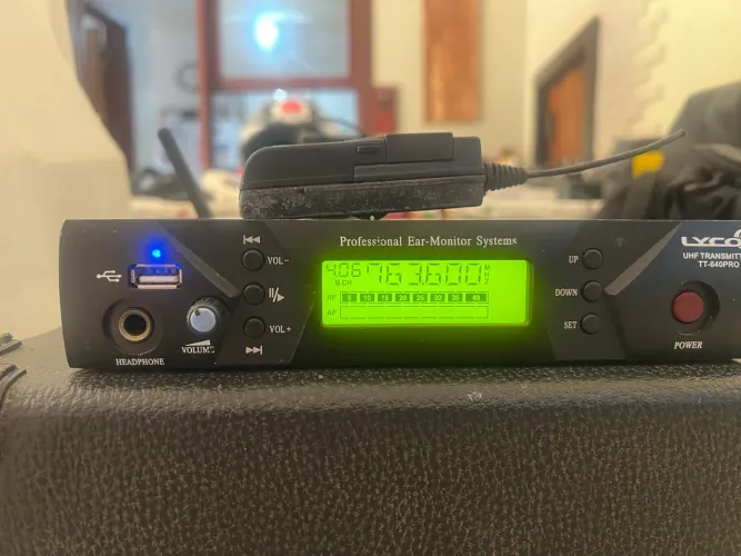 In ear lyco pe640 pro sem fio