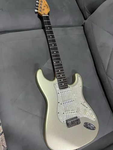 Guitarra fender