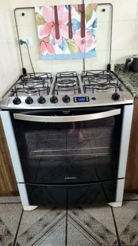 VENDO FOGÃO 5 BOCAS