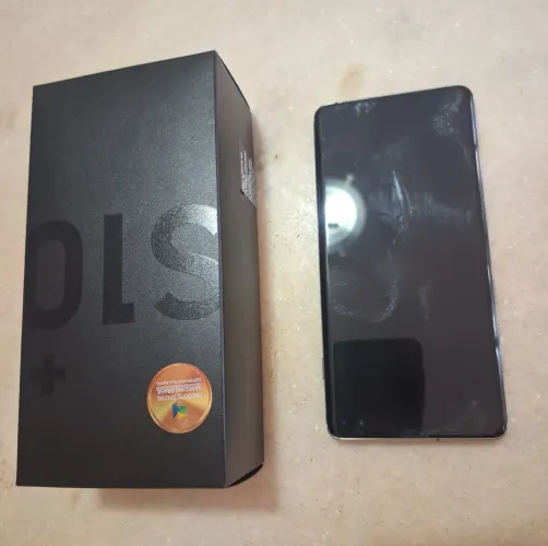 Samsung S10 plus ceramic edição especial 512gb sem detalhes apenas aparelho caixa e NF 