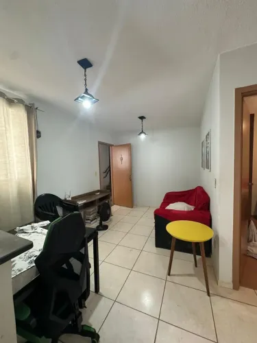 Apartamento mobiliado no Condomínio Parque Chapada Dos Sabias.