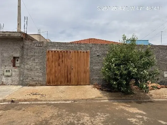 Imóvel pronto para negociar Casa no Antonio Abboud, Guara - SP, Nº 550, 2 quartos, 2 vaga