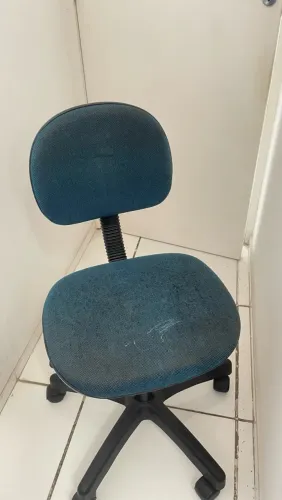 Cadeira de escritório giratória