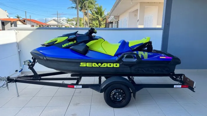 Jet-Ski Sea-Doo 170 Weke - 2021 - Som BRP - Carreta Rodoviária