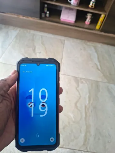 Philips celular indestrutível