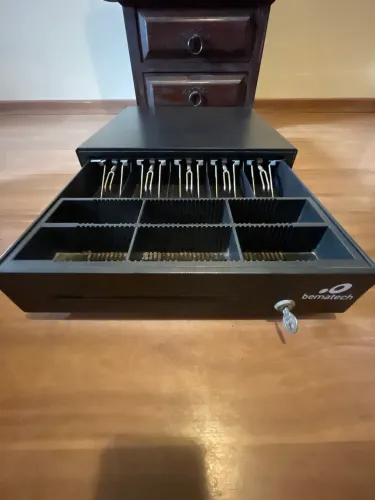 Gaveta de dinheiro caixa Bematech 