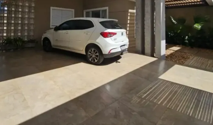 Vendo Casa em Lagoa Nova A03