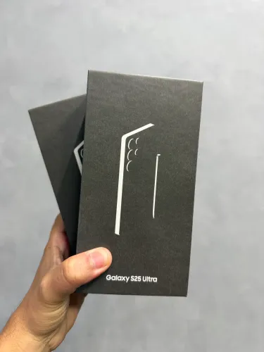 Smartphone Samsung S25 Ultra 256G Lacrado (Loja Física)